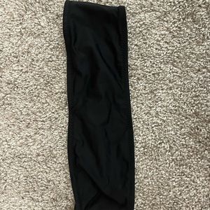 Black Rhythm Bando Bikini Top